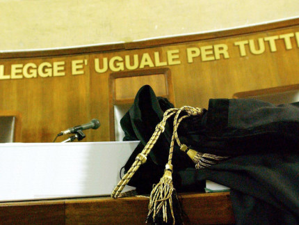 tribunale, udienza, sentenze, giudici